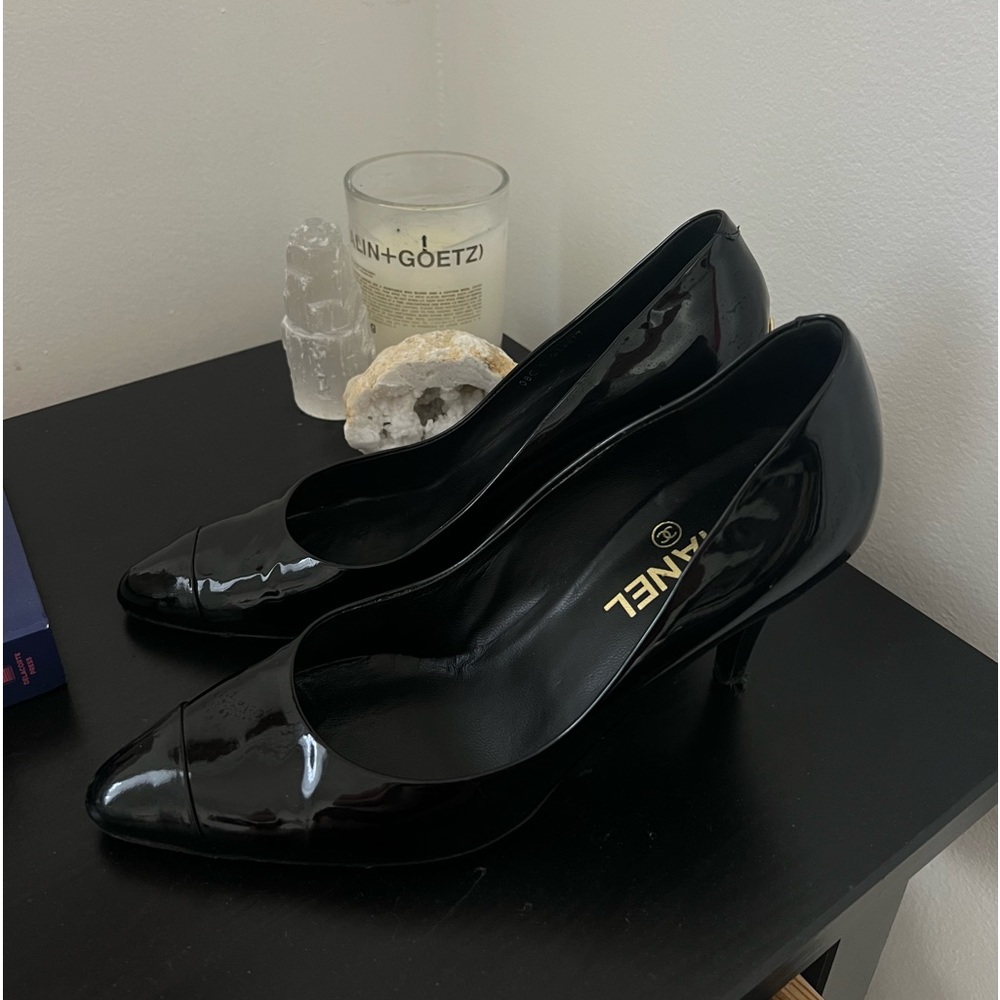 Chanel pumps